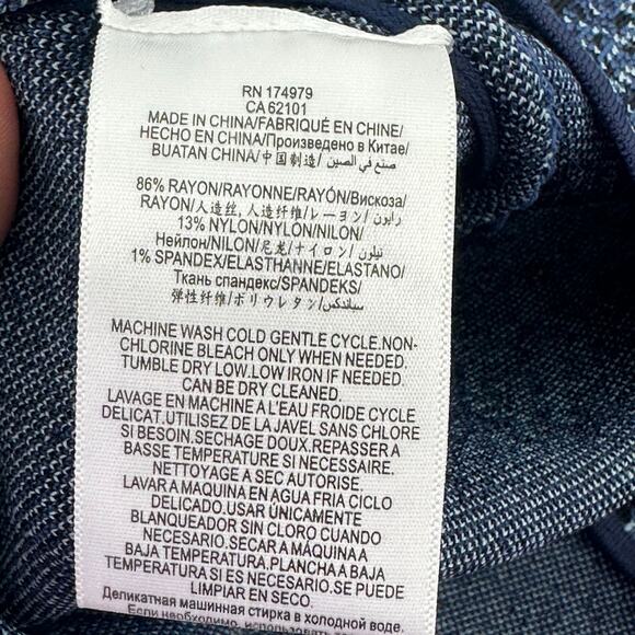 BCBG Maxazria Halter Neck Crop Top XL Blue Black Snakeskin Print Y2K Aesthetic - Picture 4 of 6